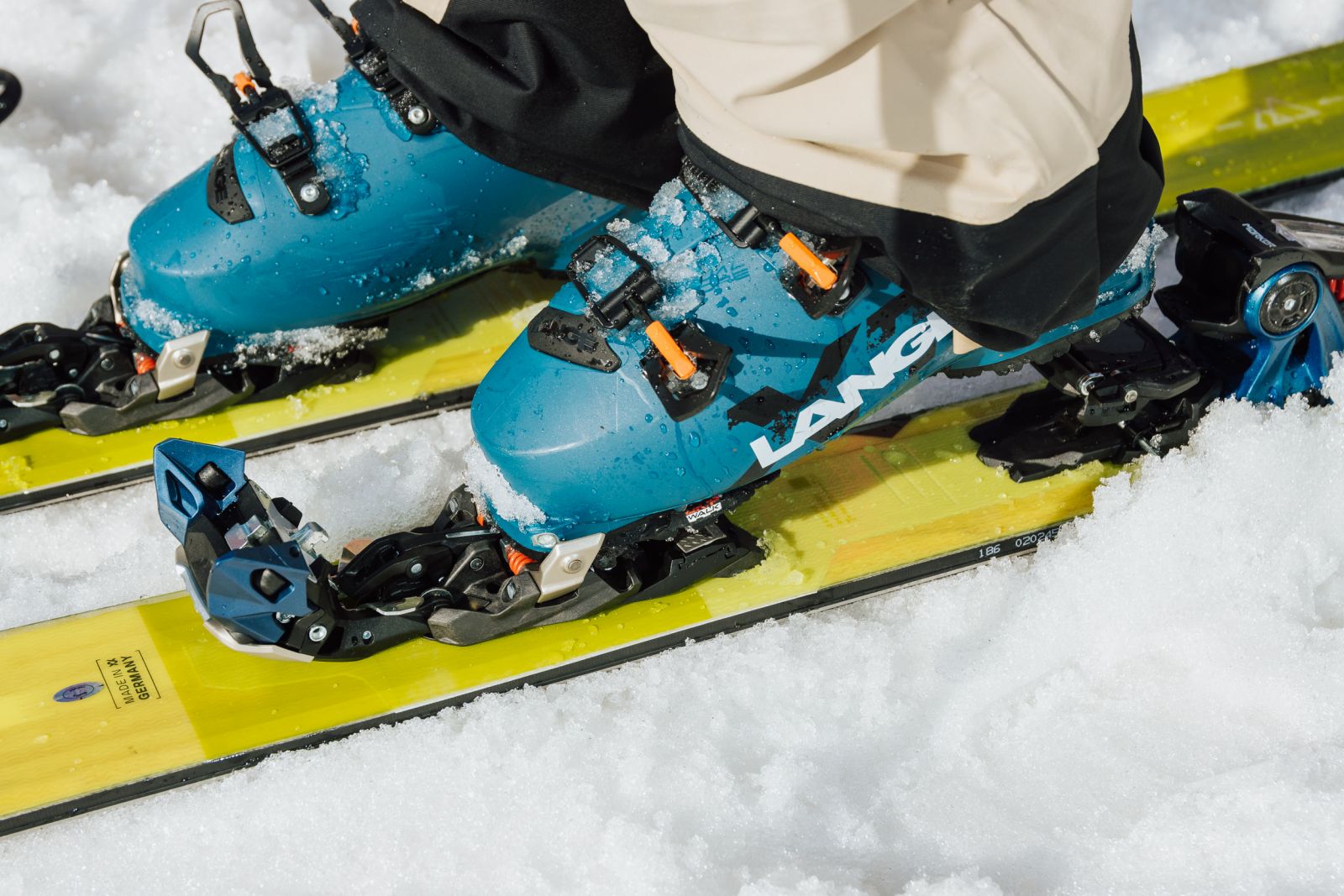 Ski Bindings: Which Alpine Touring Binding is Right for You?